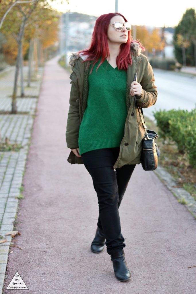 Casual in Green Outfits Do You Speak Gossip?